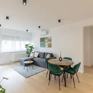 https://gems-of-budapest-emerald-suite.inbudapesthotels.com